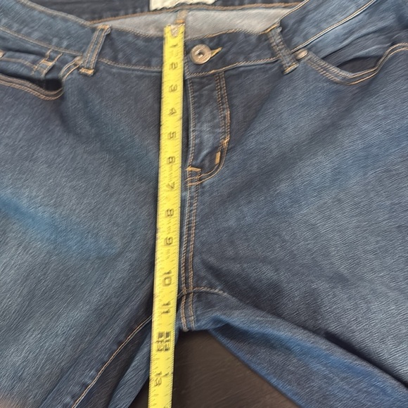 Torrid Women's Blue Jeans - Picture 6 of 6